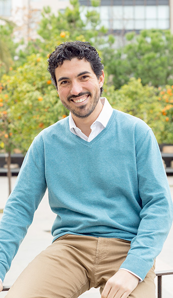  Dr. Iván Morales 
